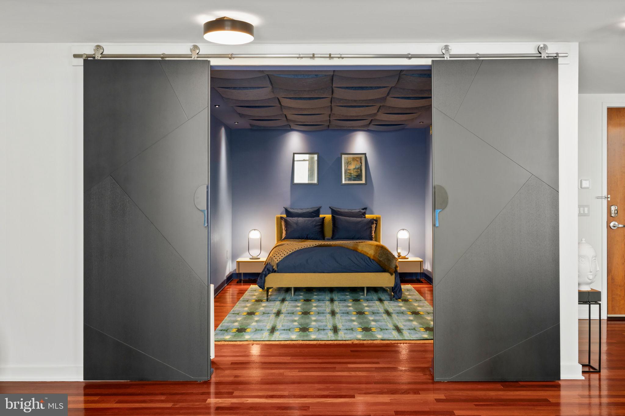 105 S 12TH STREET 202/203