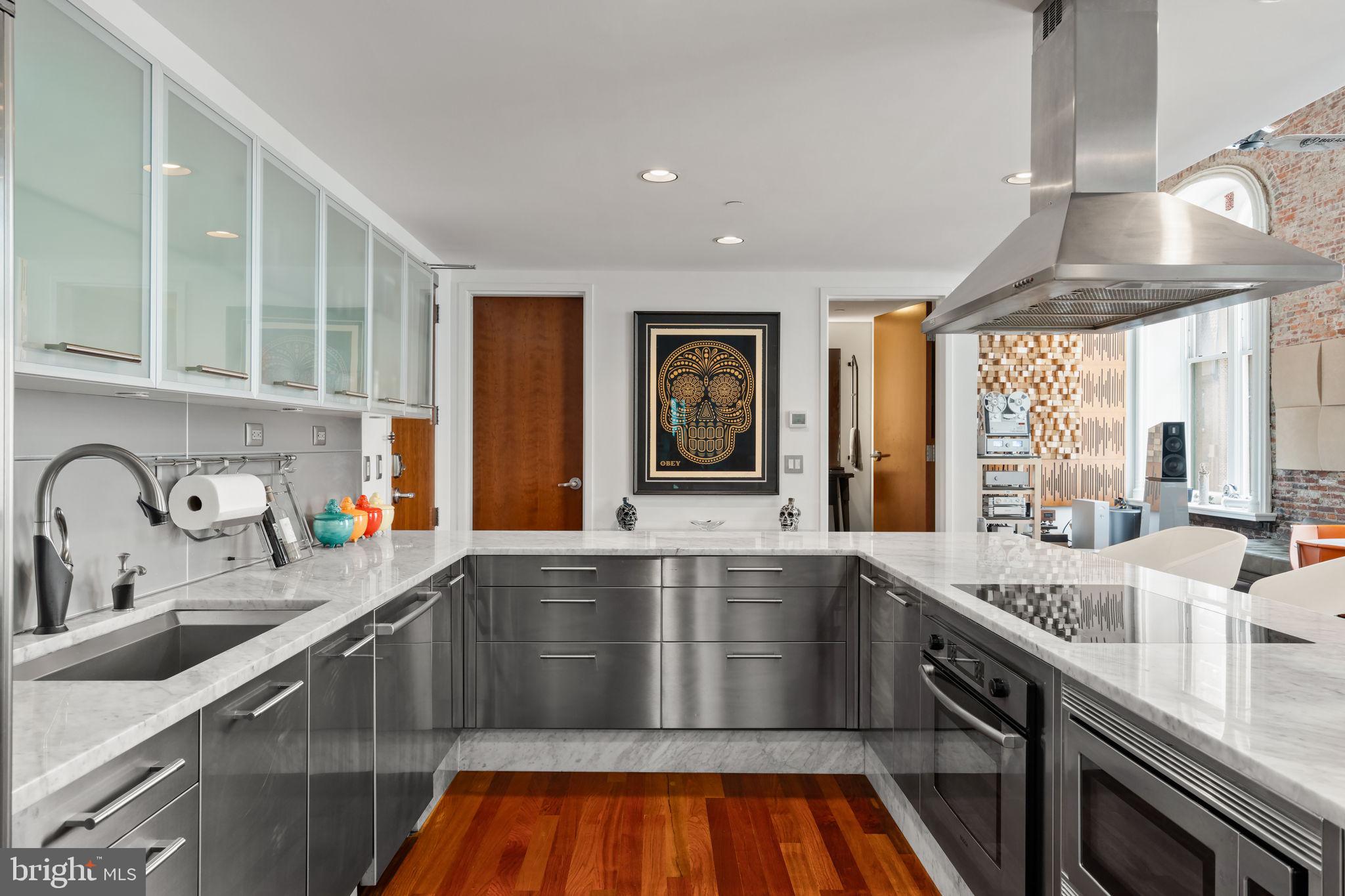105 S 12TH STREET 202/203