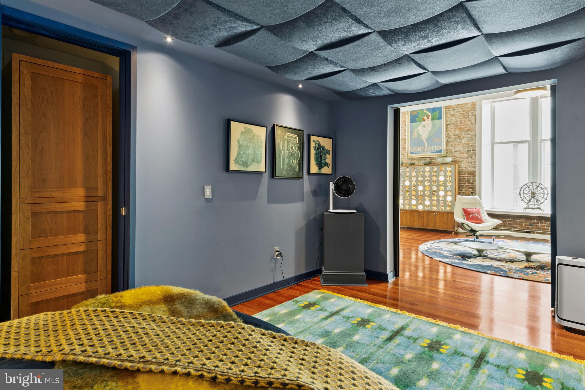 105 S 12TH STREET 202/203