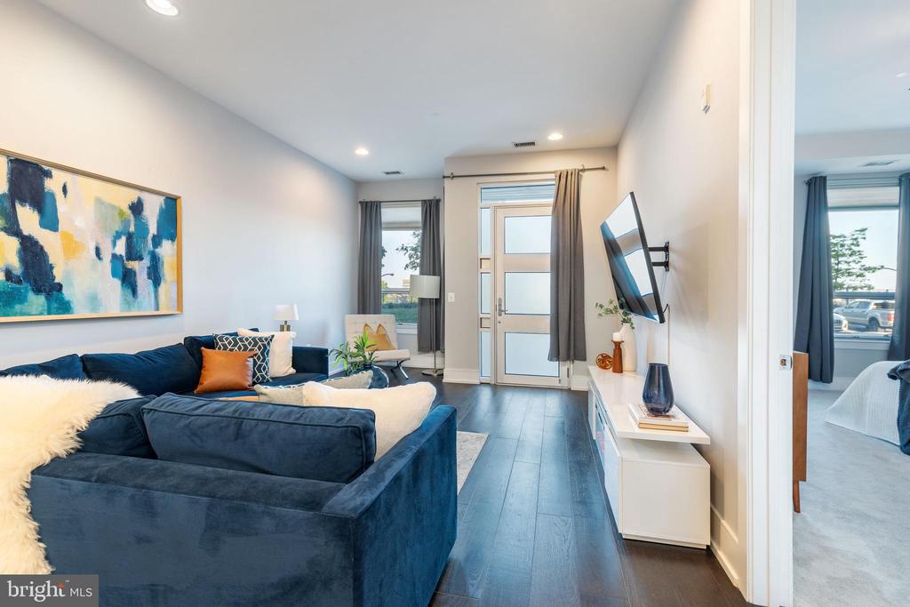 410 S FRONT STREET 102