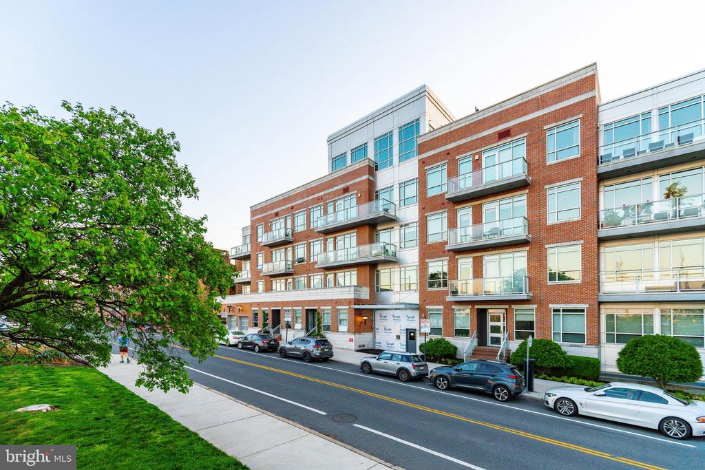 410 S FRONT STREET 102