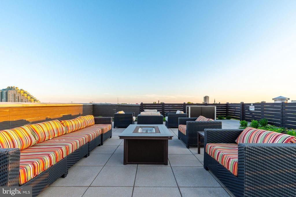 410 S FRONT STREET 102