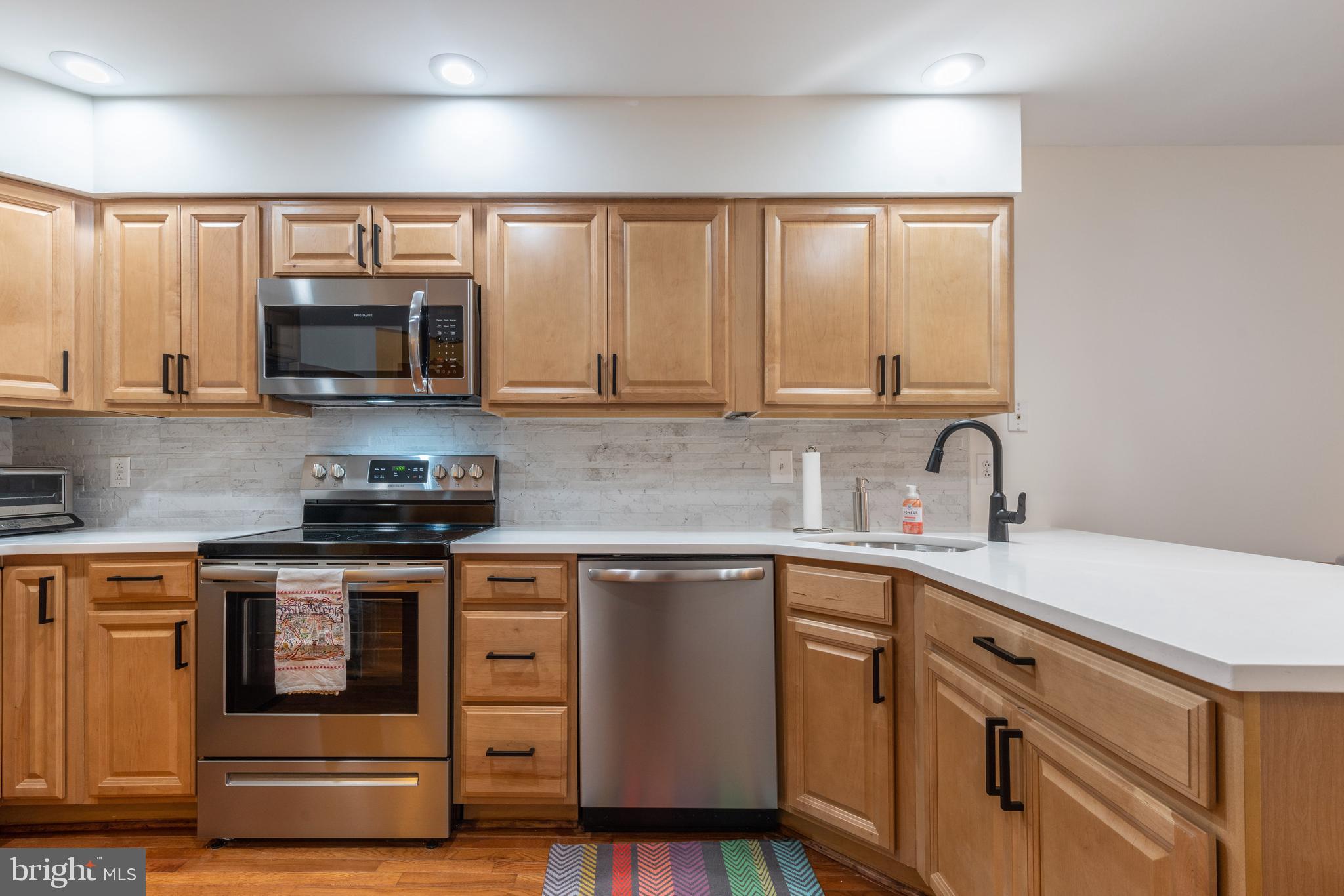 209 N 3RD STREET 3B