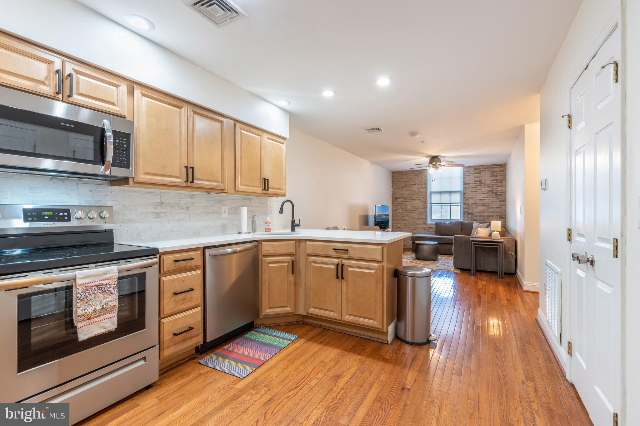 209 N 3RD STREET 3B