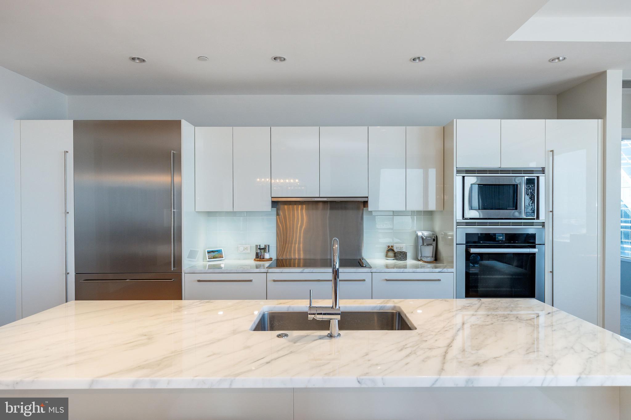 50 S 16TH STREET 5205