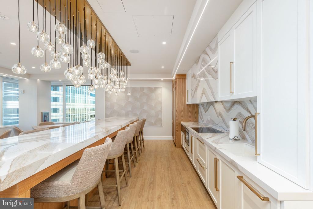 50 S 16TH STREET 5205