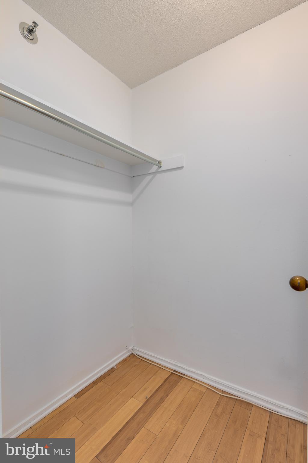 2020 WALNUT STREET 29J
