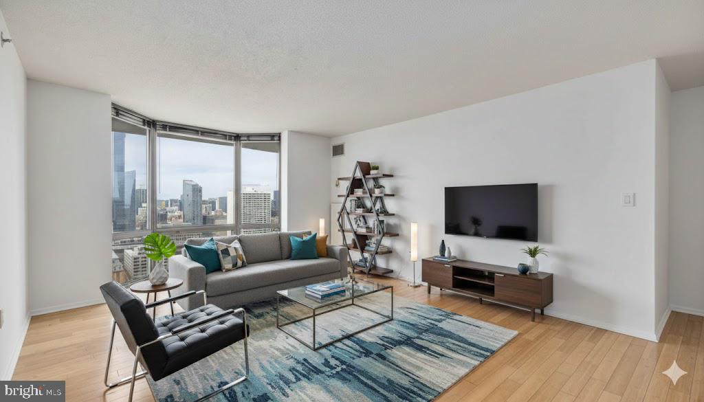 2020 WALNUT STREET 29J