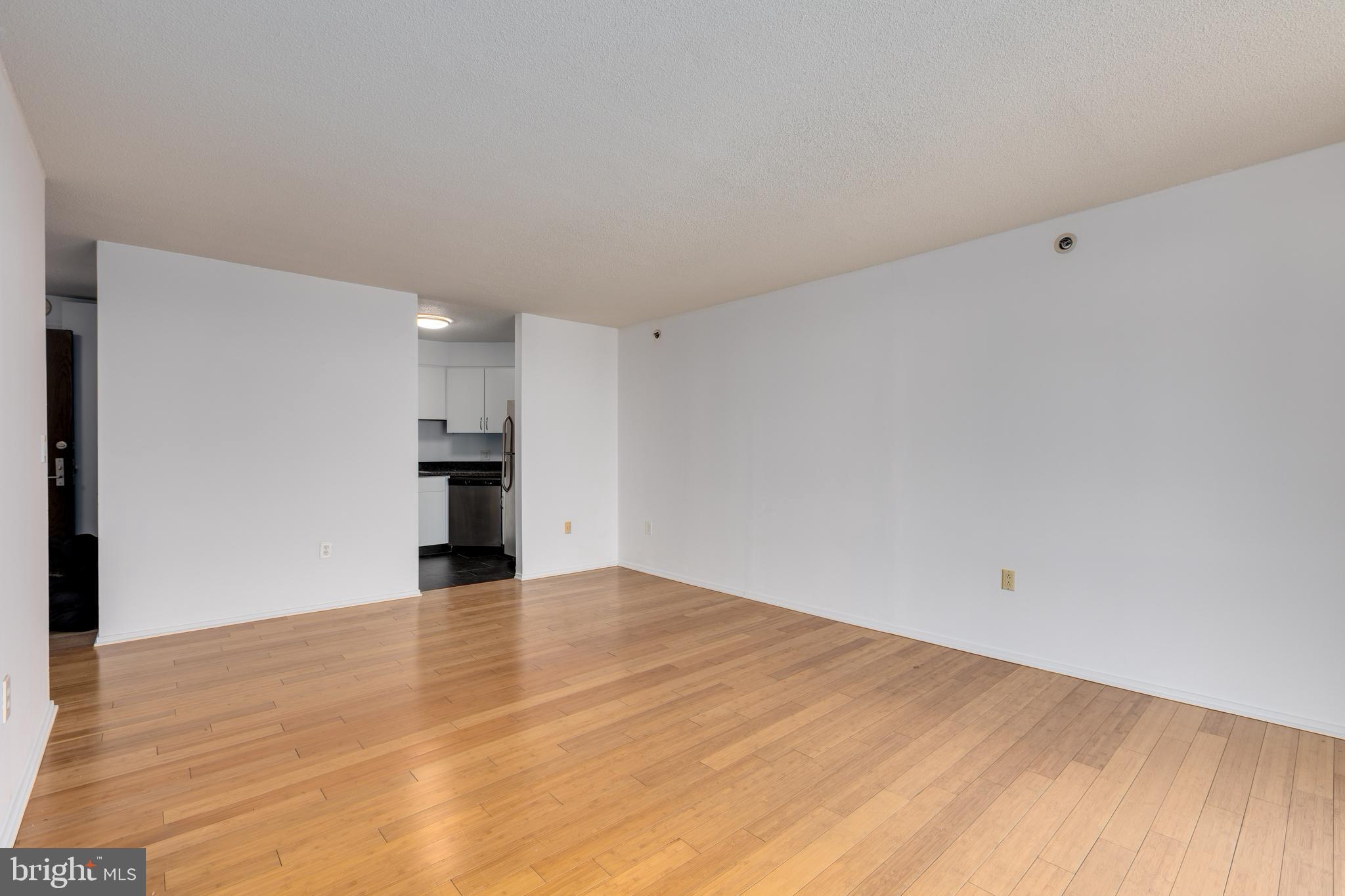 2020 WALNUT STREET 29J