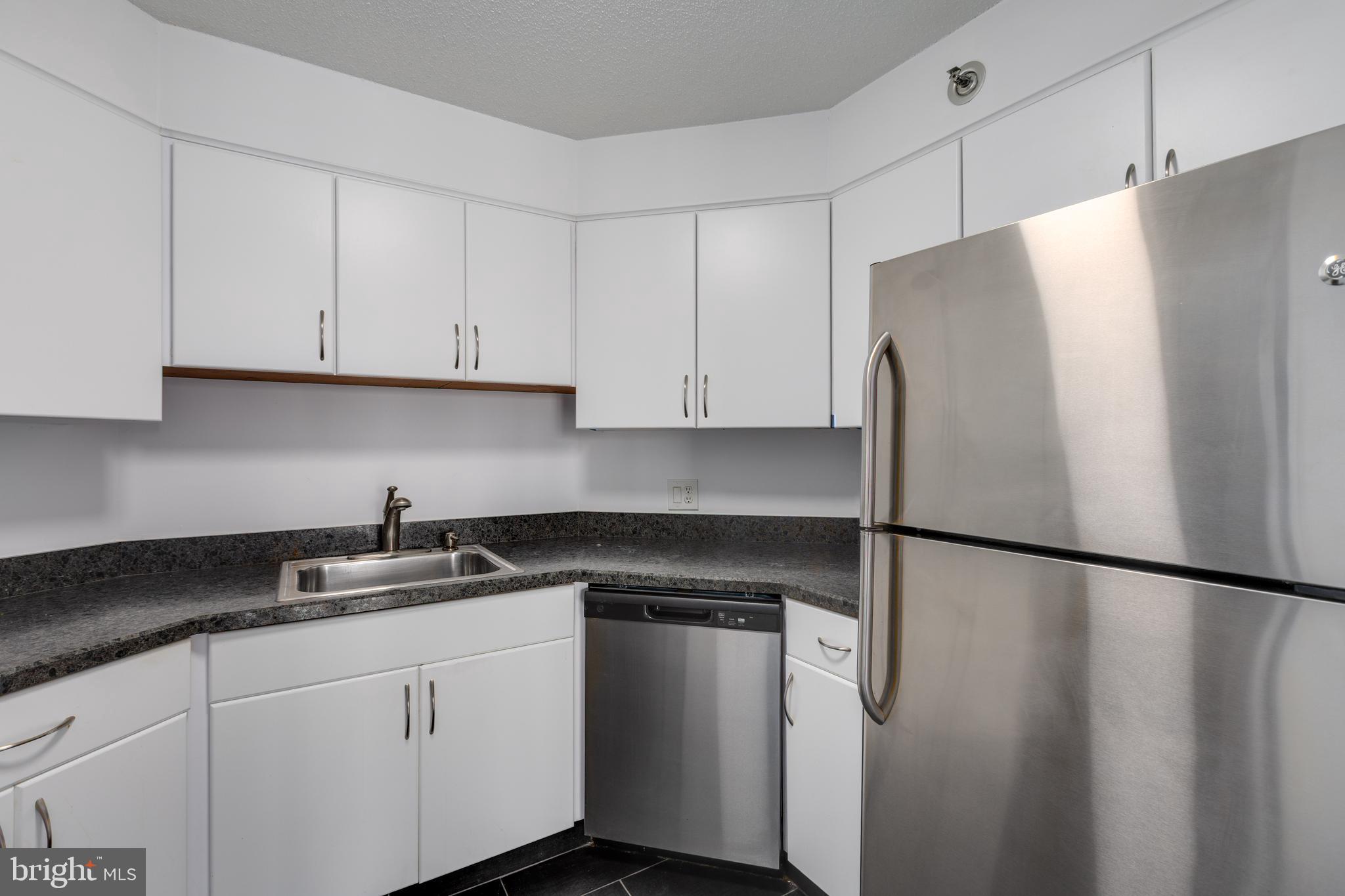 2020 WALNUT STREET 29J