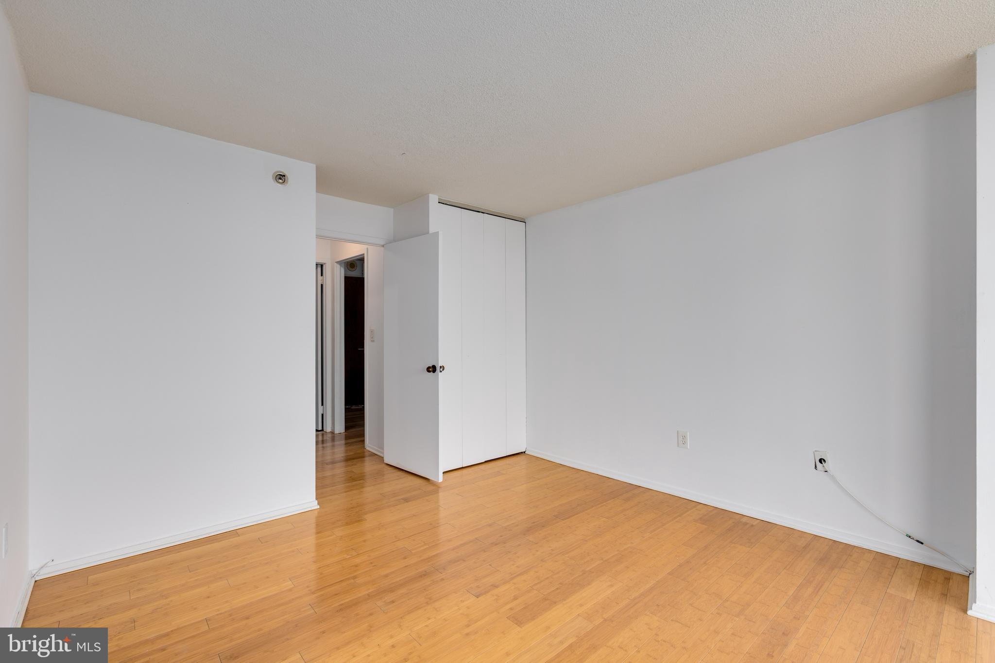 2020 WALNUT STREET 29J