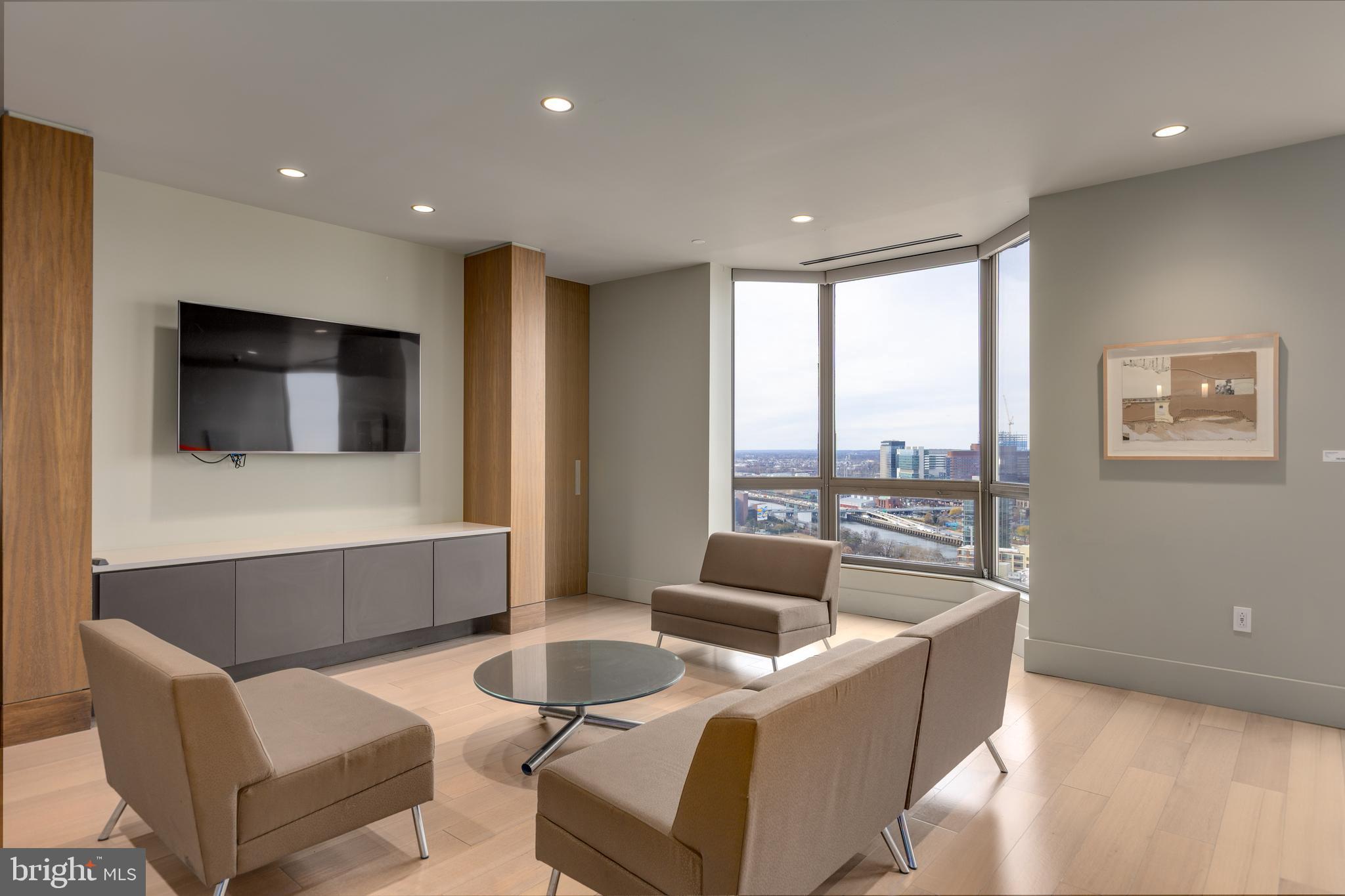 2020 WALNUT STREET 29J