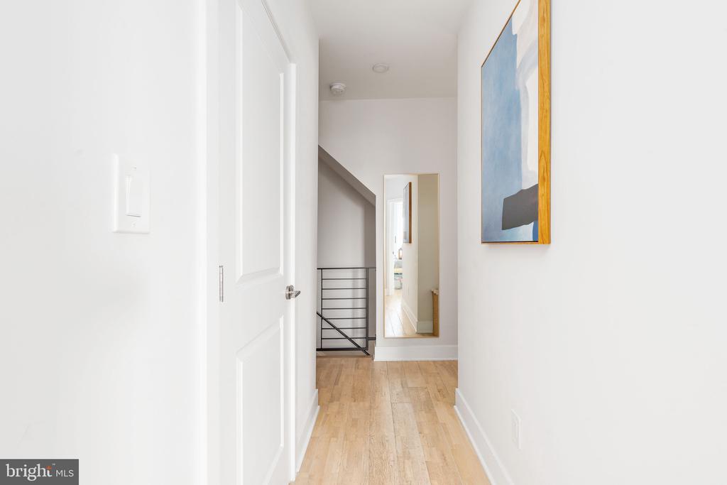 1733 CARPENTER STREET Unit: D