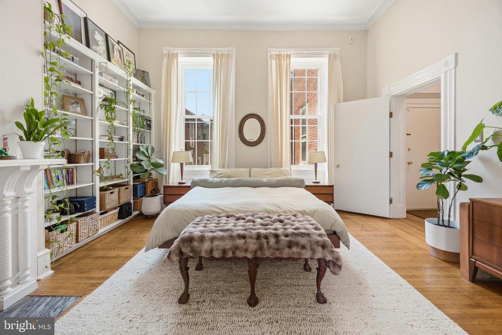 1108 SPRUCE STREET Unit: 2