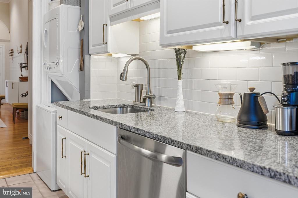1108 SPRUCE STREET Unit: 2