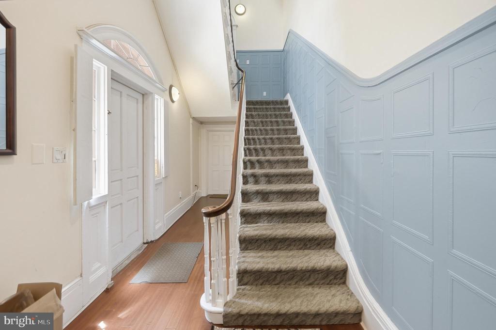 1108 SPRUCE STREET Unit: 2