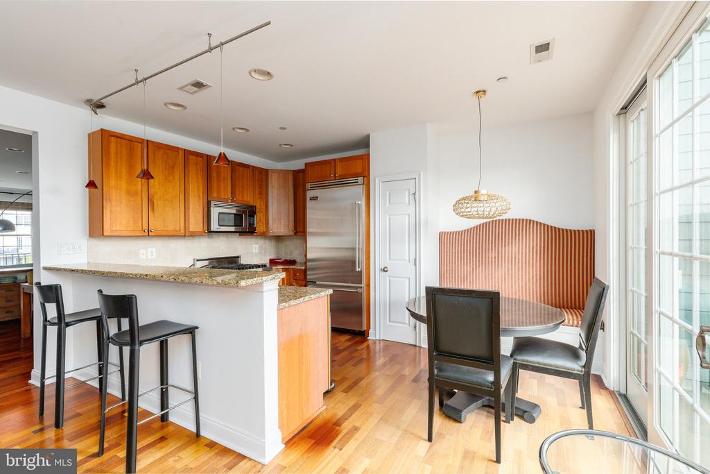 207 CAPTAINS WAY