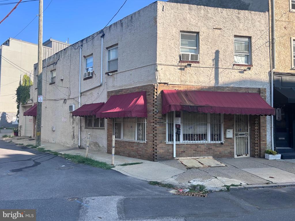 808 E PASSYUNK AVENUE