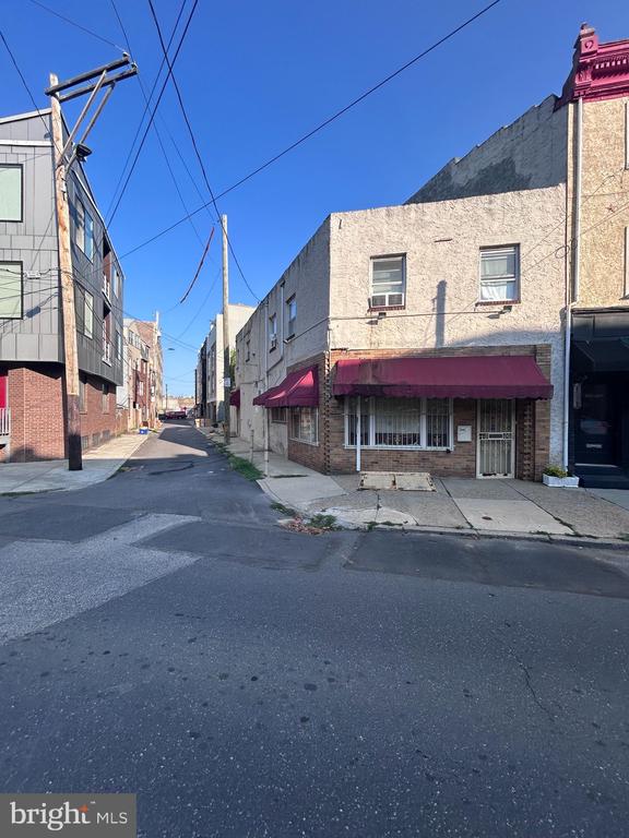 808 E PASSYUNK AVENUE