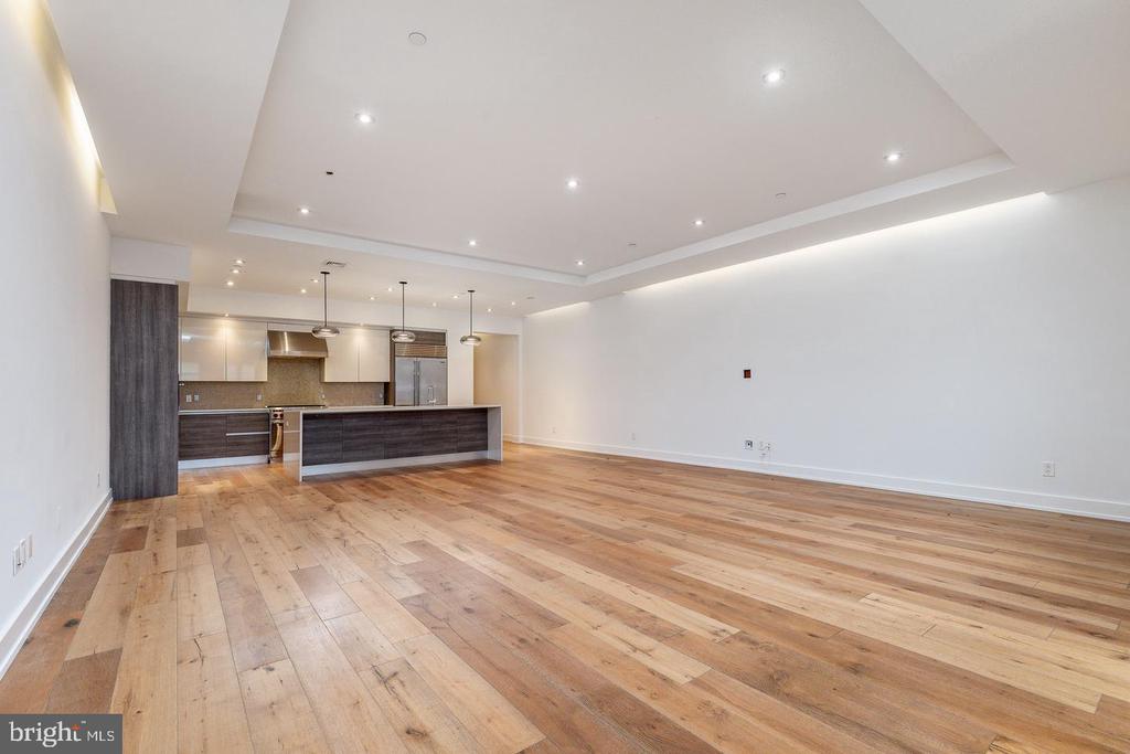 725 CHESTNUT STREET Unit: 2