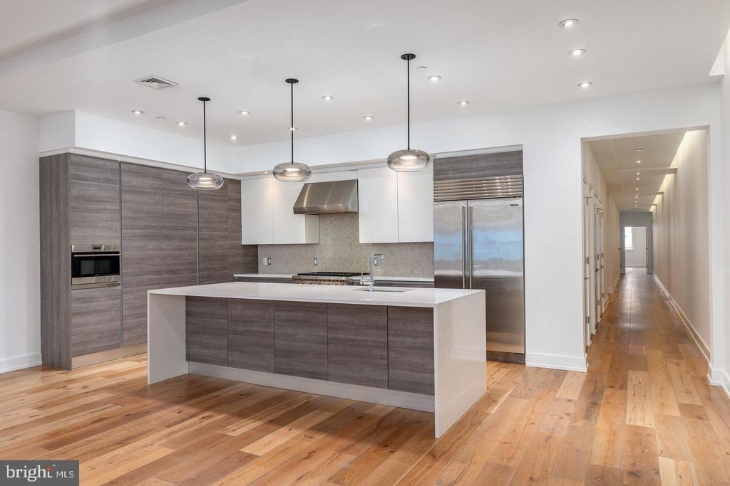 725 CHESTNUT STREET Unit: 2