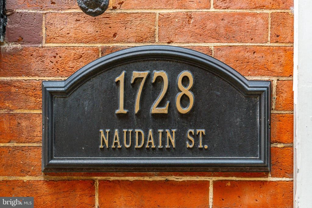 1728 NAUDAIN STREET