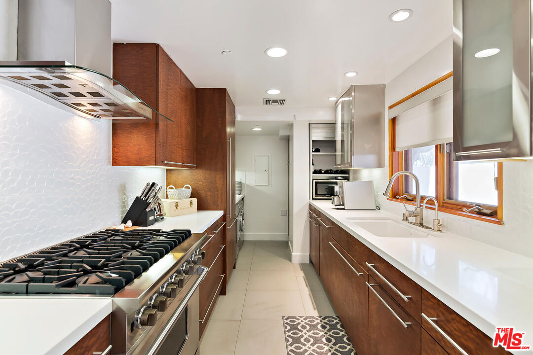 812 Euclid St Unit: C