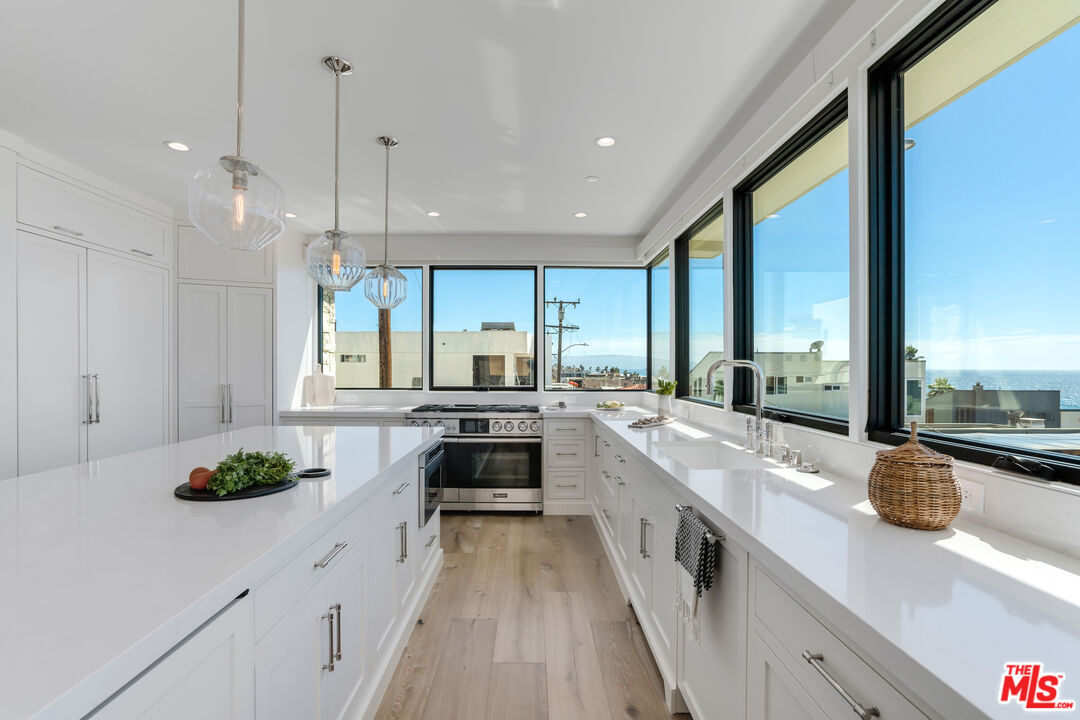 4314 Ocean Dr