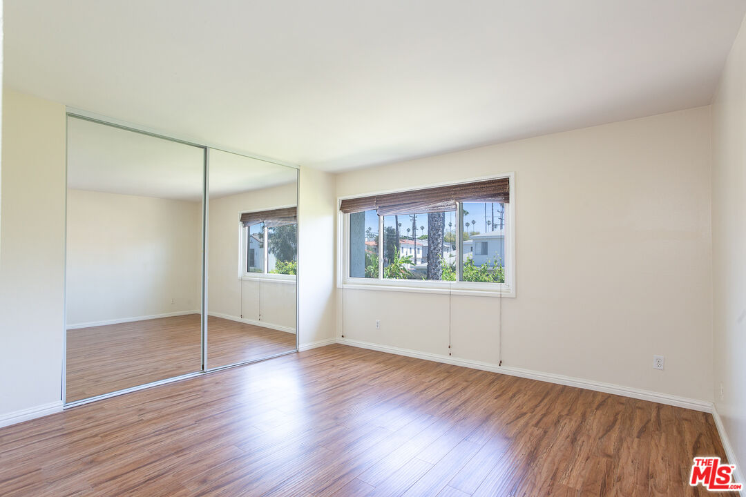 910 19th St Unit: 11