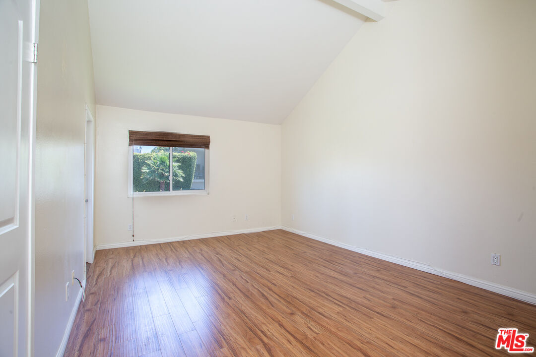 910 19th St Unit: 11