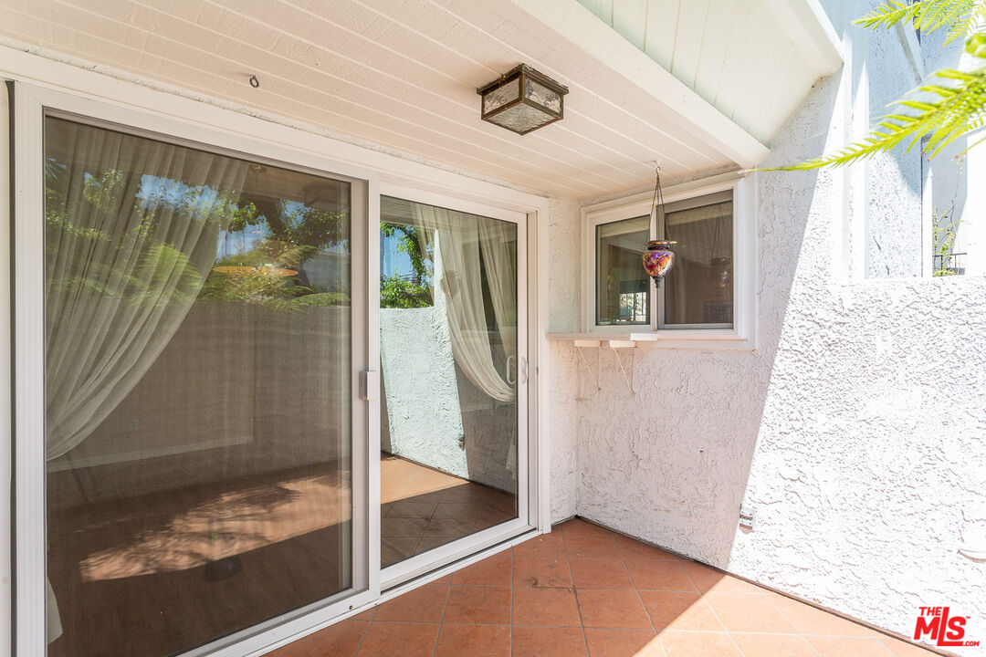 910 19th St Unit: 11