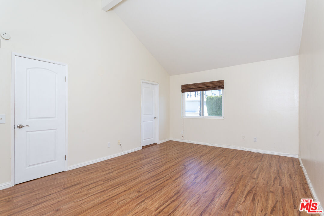 910 19th St Unit: 11