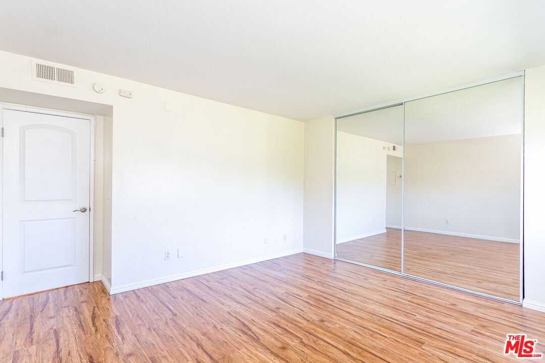910 19th St Unit: 11