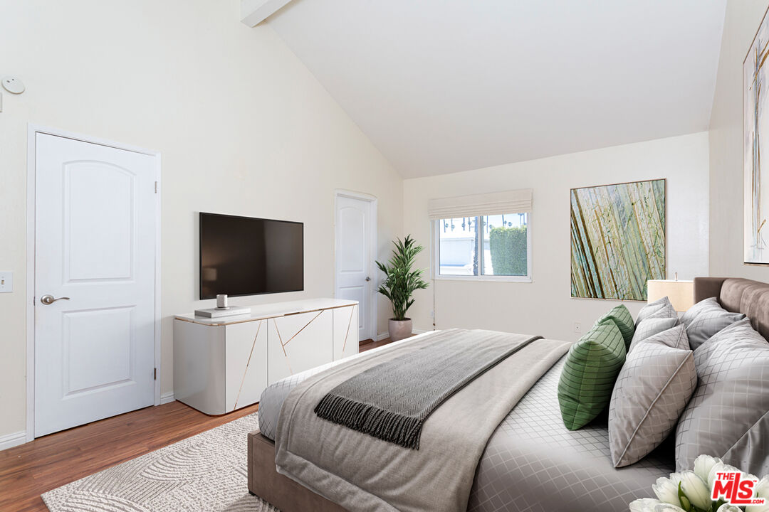 910 19th St Unit: 11