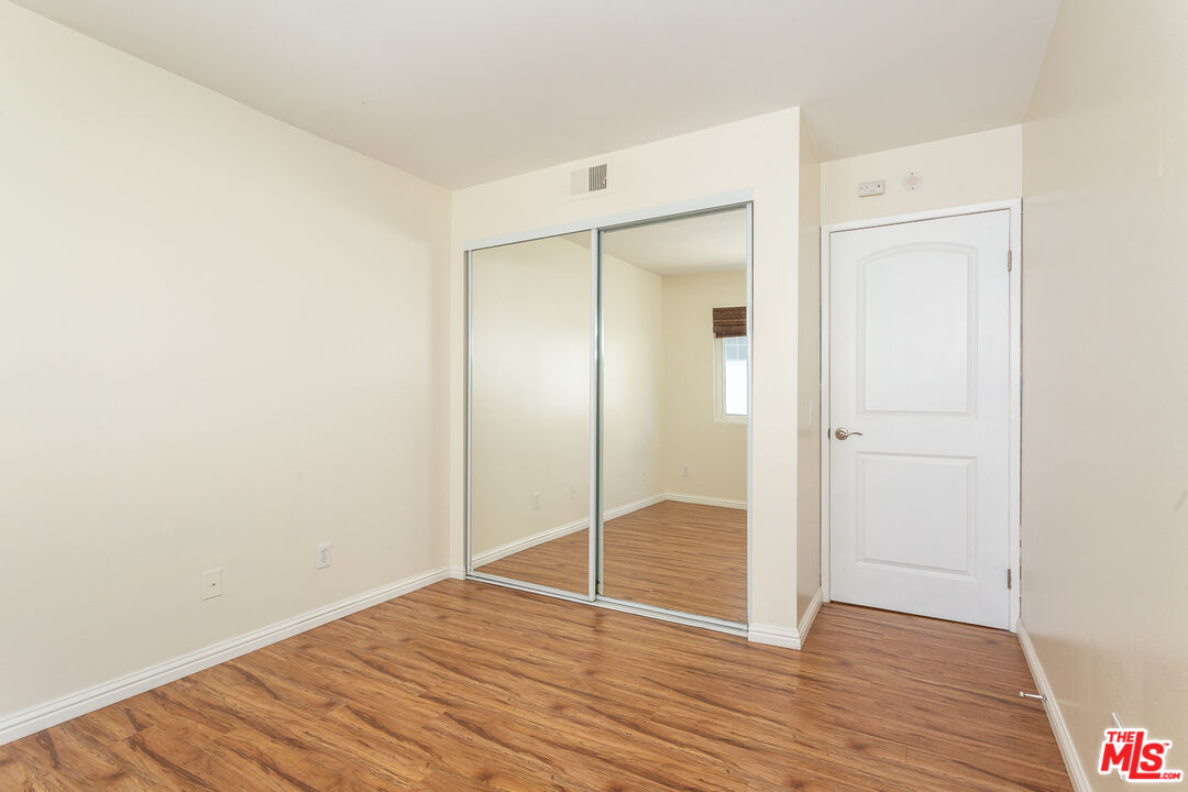 910 19th St Unit: 11
