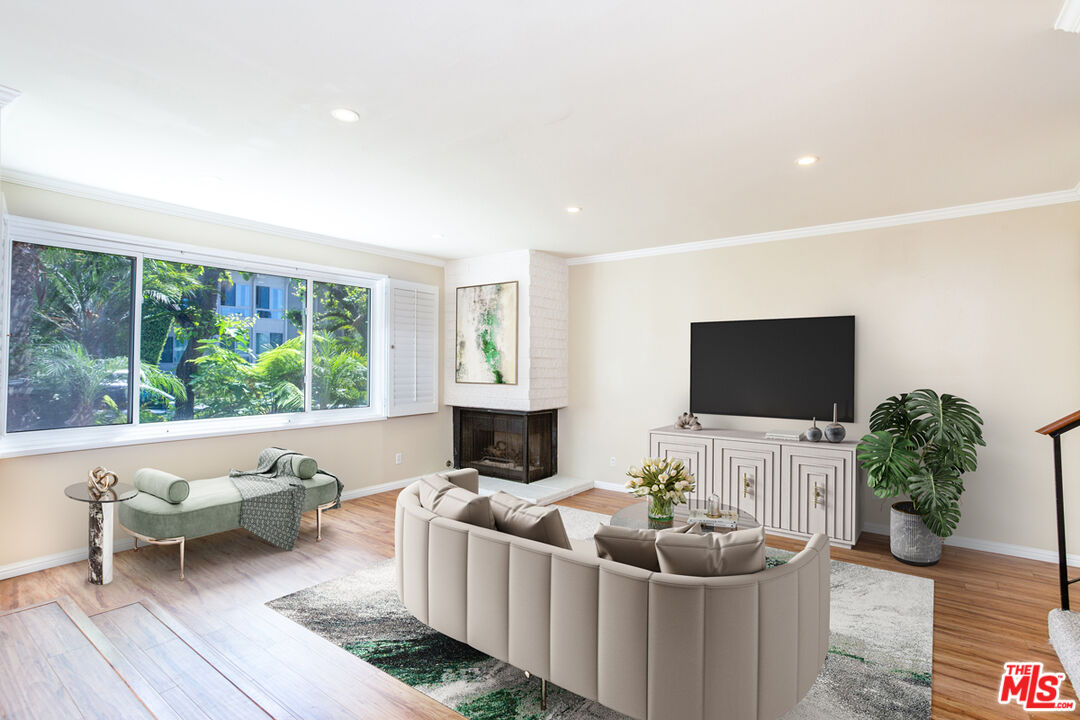 910 19th St Unit: 11