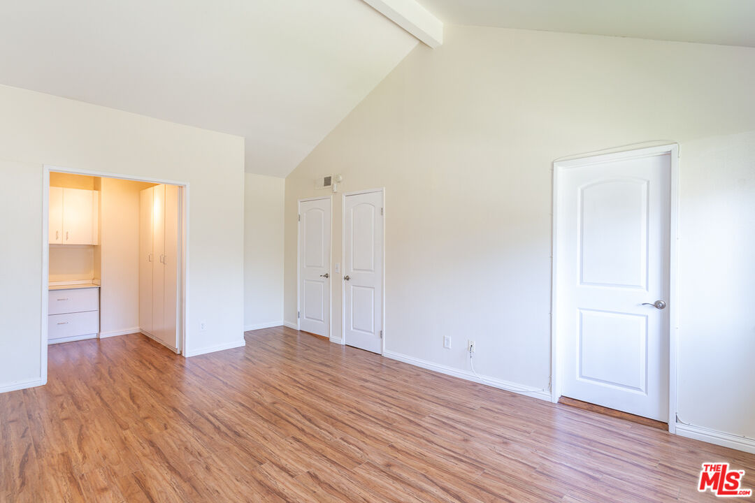 910 19th St Unit: 11