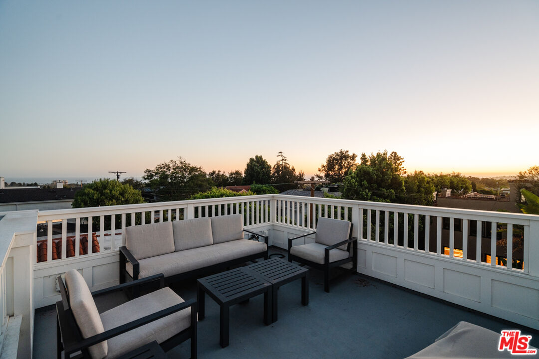 1145 Chautauqua Blvd
