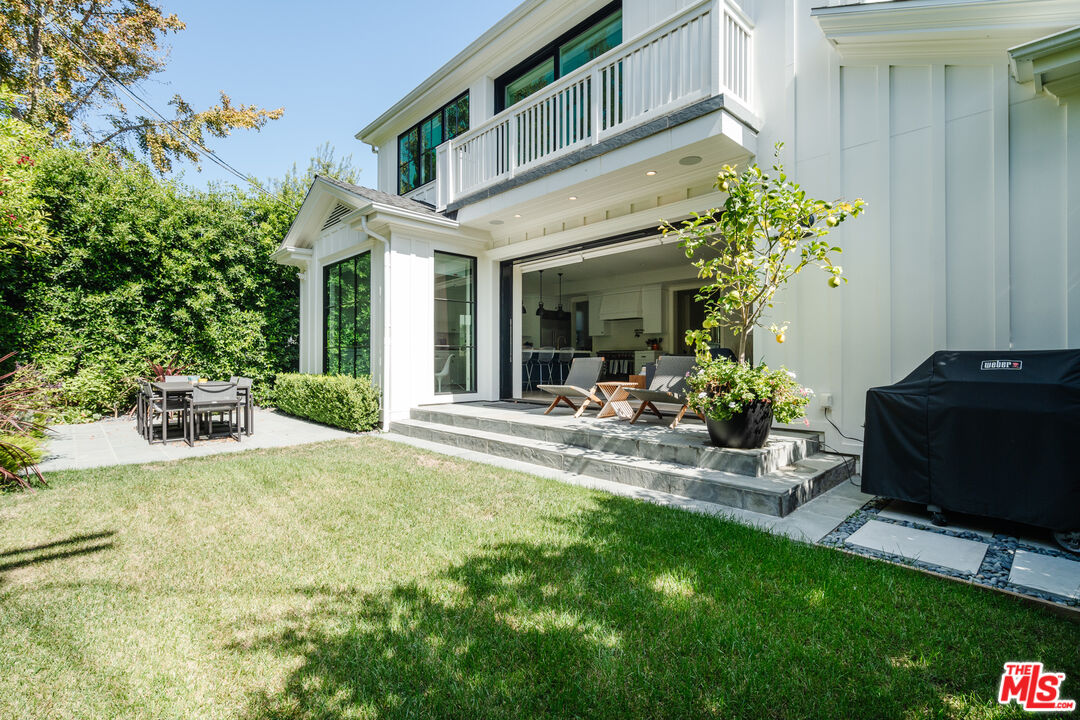 1145 Chautauqua Blvd
