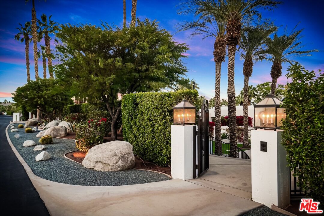 70418 Placerville Rd