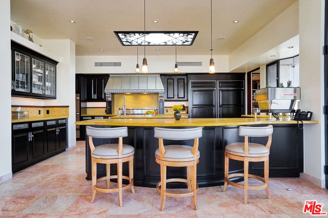 70418 Placerville Rd