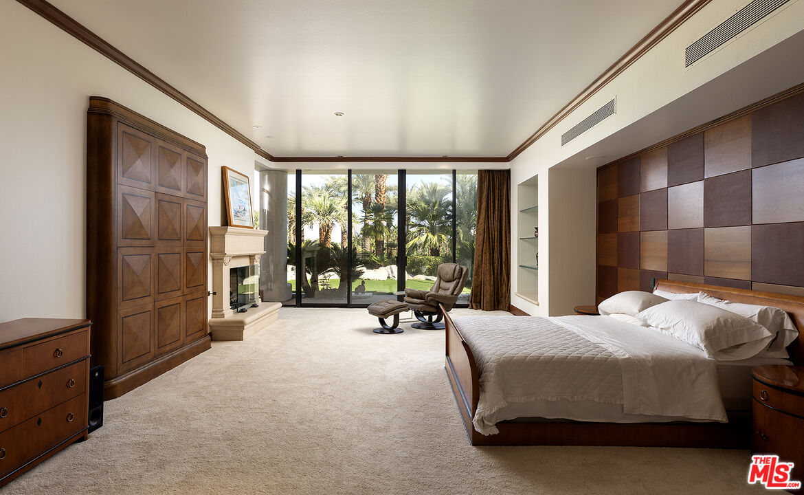 70418 Placerville Rd