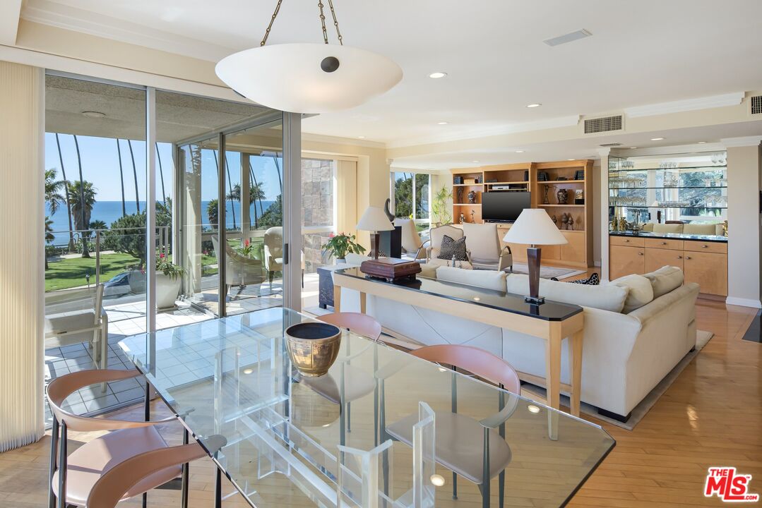 515 Ocean Ave Unit: 402N