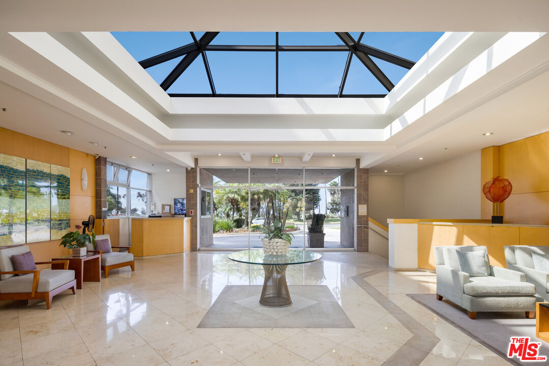 515 Ocean Ave Unit: 402N