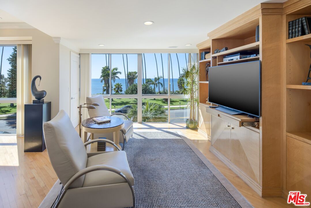 515 Ocean Ave Unit: 402N