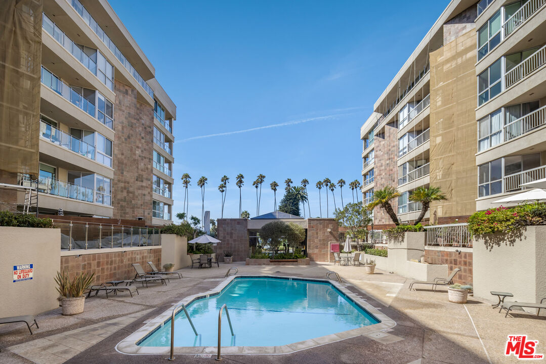 515 Ocean Ave Unit: 402N