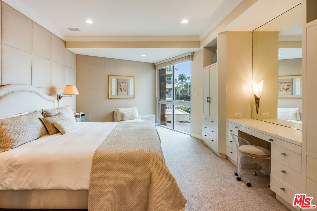 515 Ocean Ave Unit: 402N