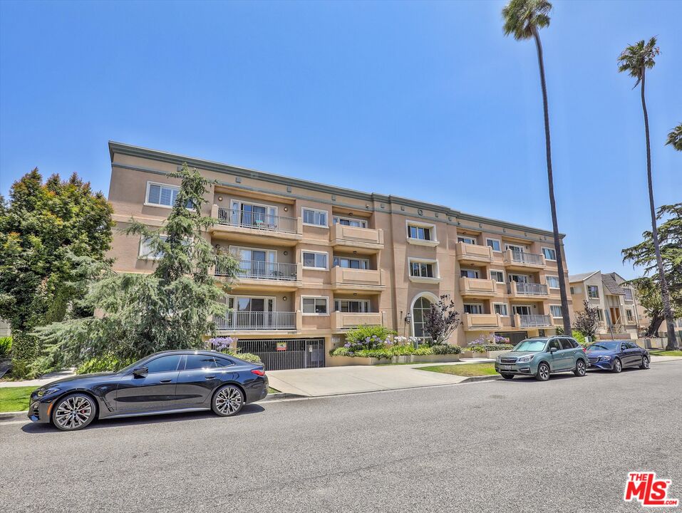 937 12th St Unit: 308
