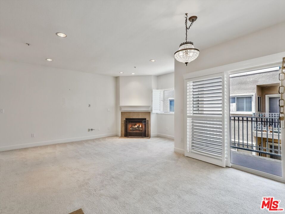937 12th St Unit: 308