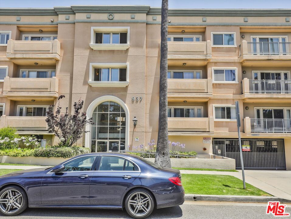 937 12th St Unit: 308